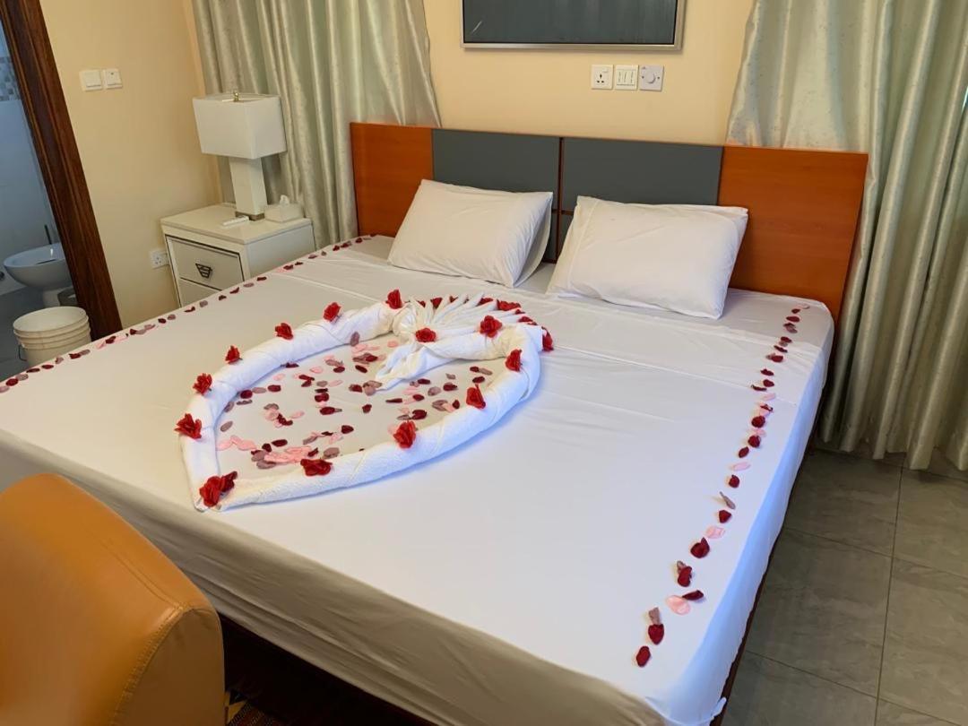 Seyramz Palace - Free Airport Pick Up - High Speed Starlink Wifi - Car Rental Tamale Exteriör bild